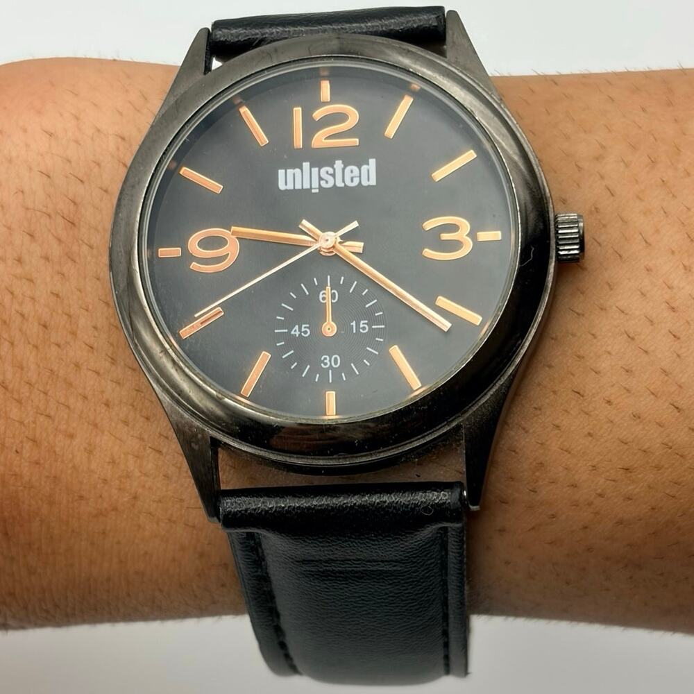 Black Unlisted Men’s Watch